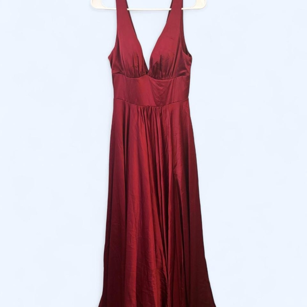 Elegant Burgundy Evening Gown